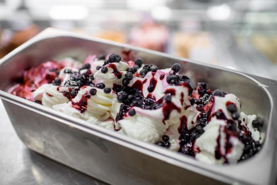 Luka Ice Cream & Cakes